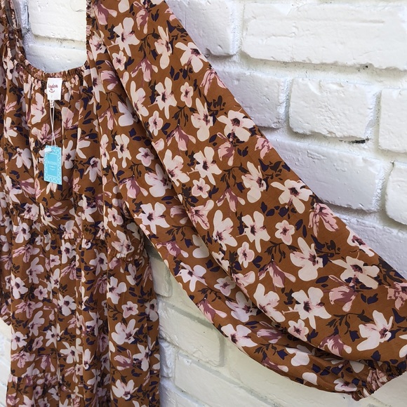 NWT- Hayden bohemian dress. Size 1XL and Medium - Picture 4 of 8